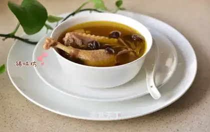 Tea mushrooms and ground ducks