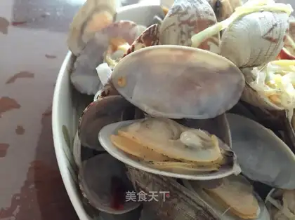 Hot-pot clams