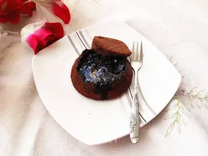 Melvin chocolate cake