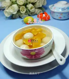 Peach riceballs