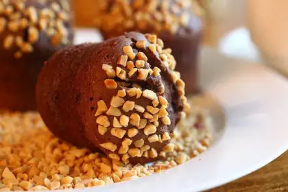 Peanut chocolate cake
