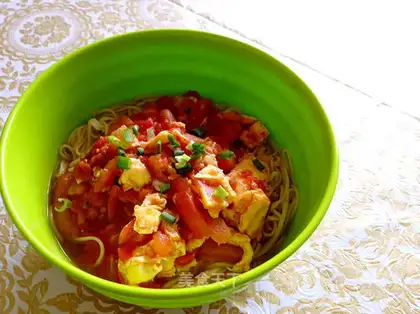 Tomato egg noodles