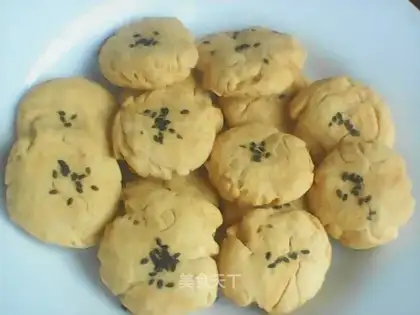 Sweet, red corn cookies