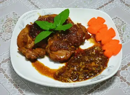 Japanese pictures burn chicken legs