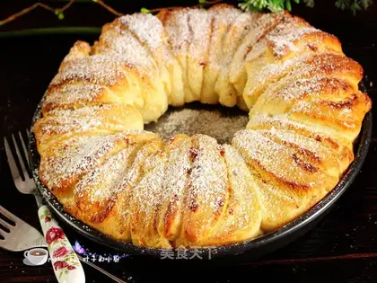 Coconut round bread