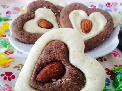 Bicentric cookies