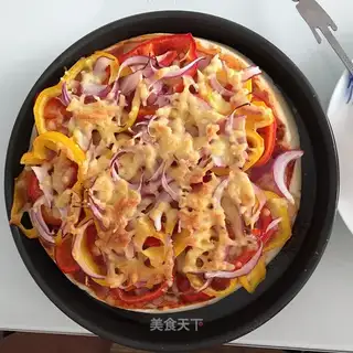 Italian bacon pizza