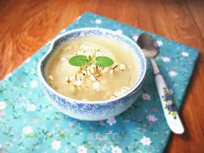 Pondmeal soup