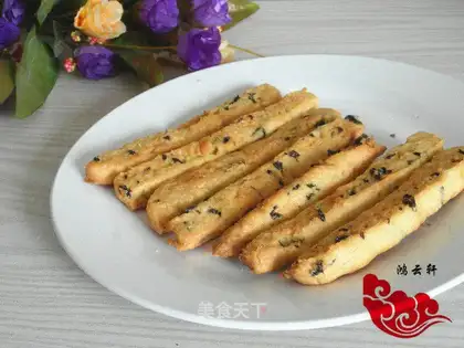 Meat pine crackers