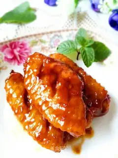 Red chicken wings