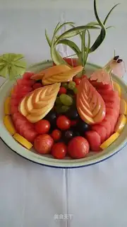 The fruit plate