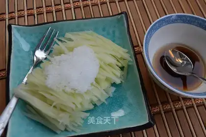 ♪ Creaming pickles ♪