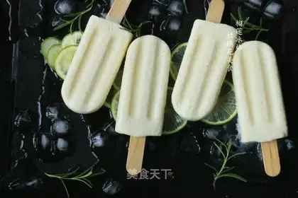 Healthy, sugar-free, durian popsicle