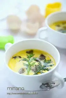 Seafood steaming eggs