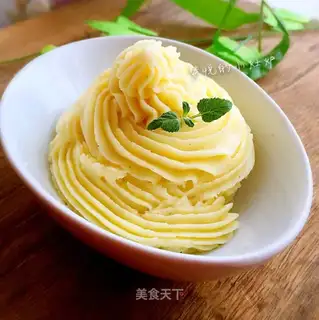Milky mashed potatoes