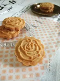 Almond peaches