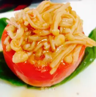Tomatoes, golden needle mushrooms