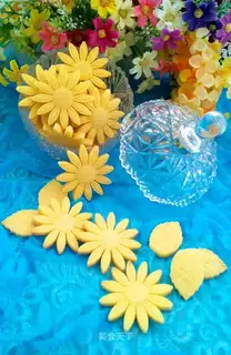 Flower butter cookies