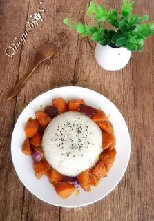 Curry carrots and rice