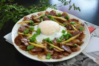 Sausage steamed eggs