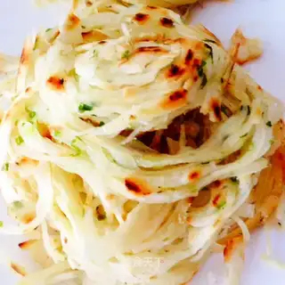 Onion cake
