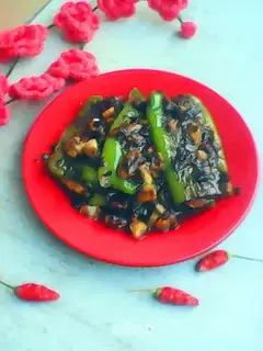 Tied chili