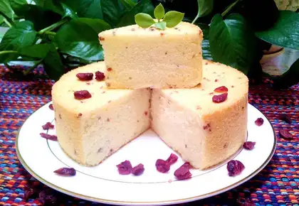 Cranberry chili cake
