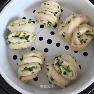 Onion roll