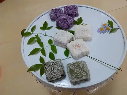 Ice mooncake