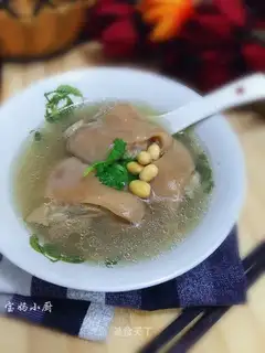 Soybean pig hoof