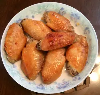 Roasted chicken wings
