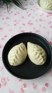 Rop leaves buns