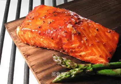 Woodboard salmon