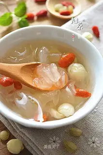 Soap horn, silver-eared lotion soup