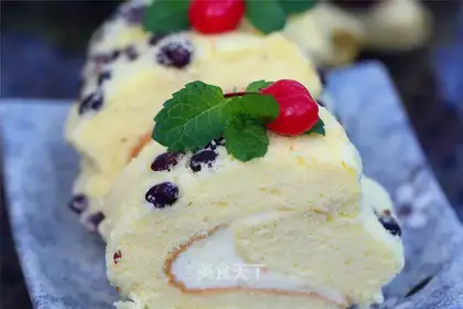 Honey Bean Cake roll
