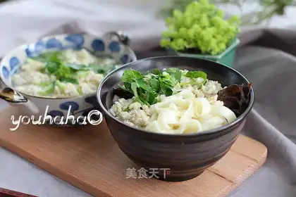 Fish noodles