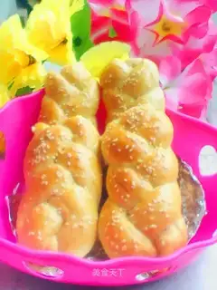 Little braid bread