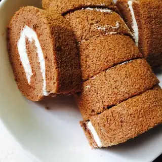 Chocolate rolls