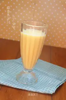 Milky corn juice