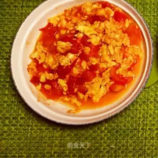 Tomato fried eggs