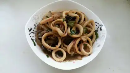 Onions blow up squid rings