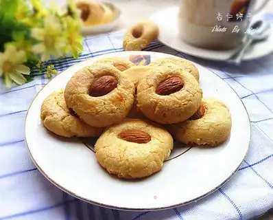 Almond cookies