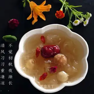 A silver spoon of figs