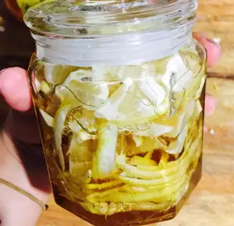 Homemade lemon honey tea