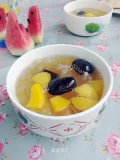Silver walnut soup