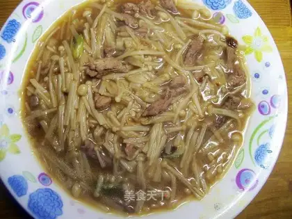 stir-fried pork with mushroom