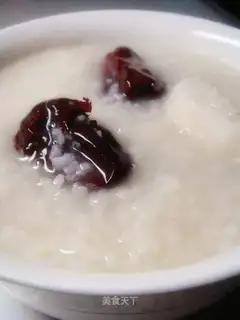 Glutinous rice taro and red dates porridge