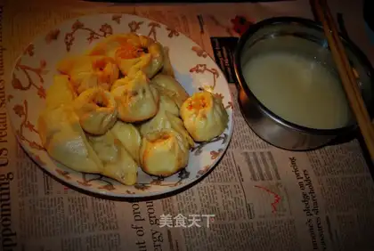 Beef pan-fried buns