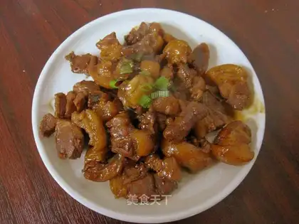 braised pork trotters