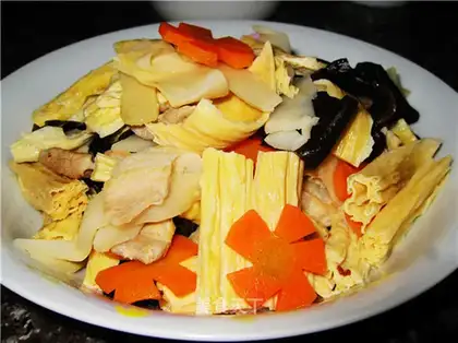 stir-fried fungus with tofu bamboo